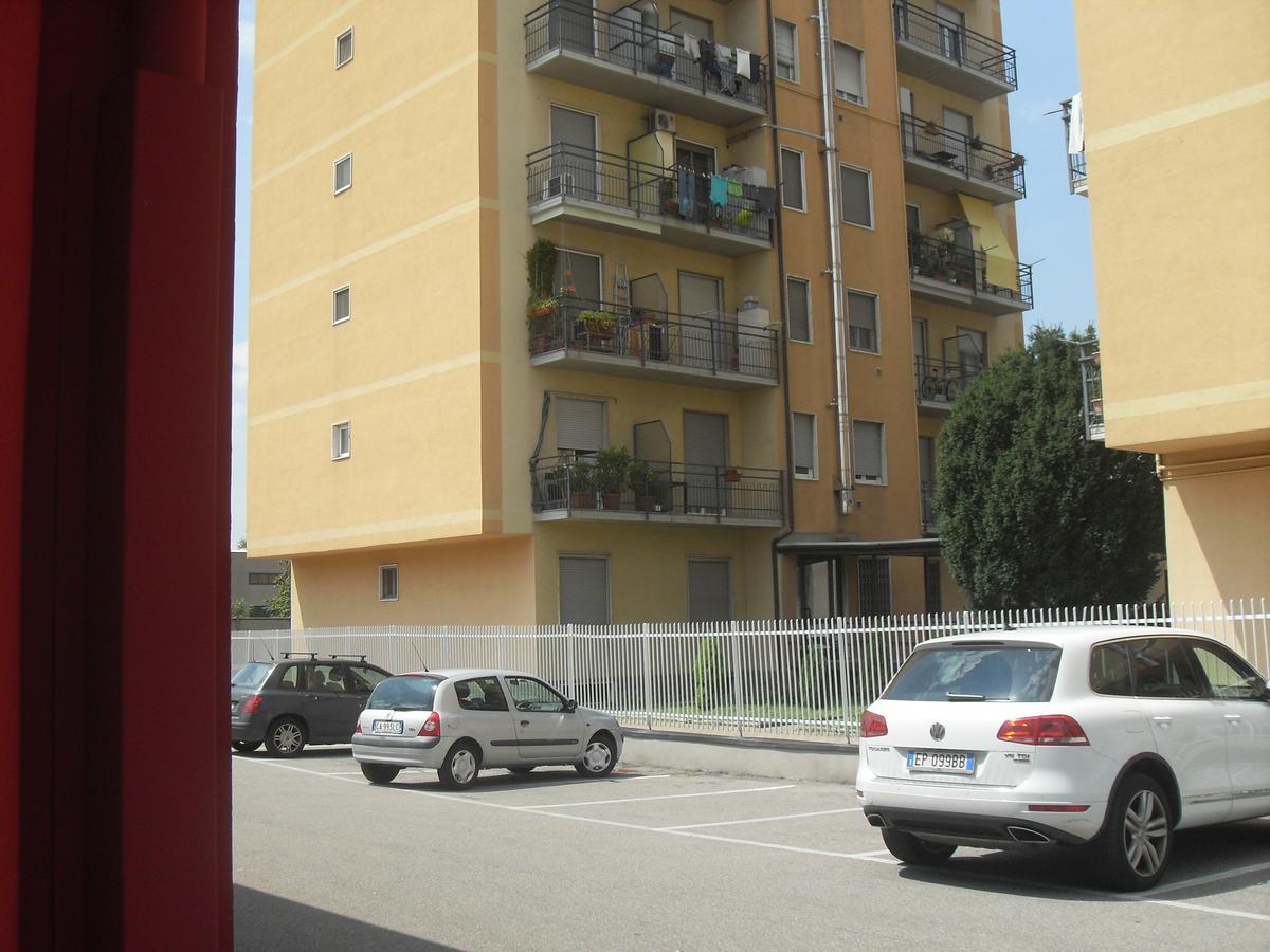 Sempione 72 Pogliano Milanese Exterior foto